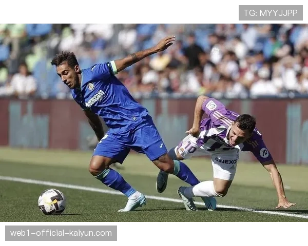 中游球队寻求攻防平衡点 深圳上海调整策略见成效 中游球队寻求攻防平衡点 深圳上海调整策略见成效